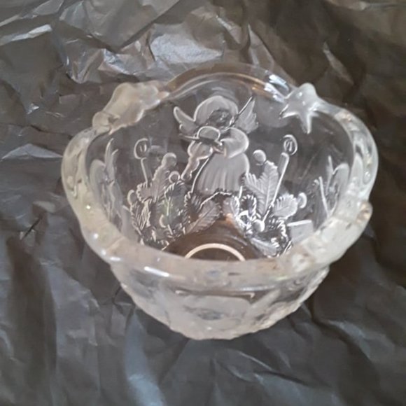 MIKASA CHRISTMAS ANGELS - VIOLIN & CHORUS FROSTED GLASS VOTIVE OR TRINKET BOWL - Picture 3 of 5